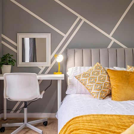 Riley House Spacious City Apartment Coventry Ngoại thất bức ảnh
