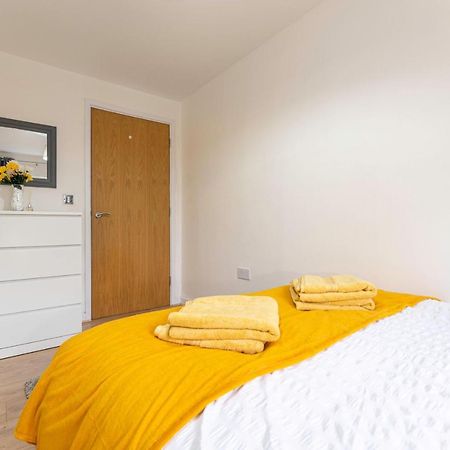 Riley House Spacious City Apartment Coventry Ngoại thất bức ảnh