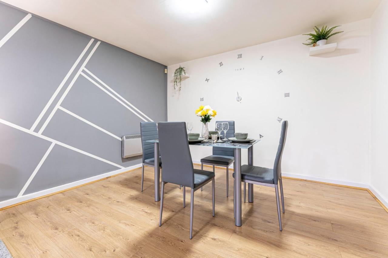 Riley House Spacious City Apartment Coventry Ngoại thất bức ảnh