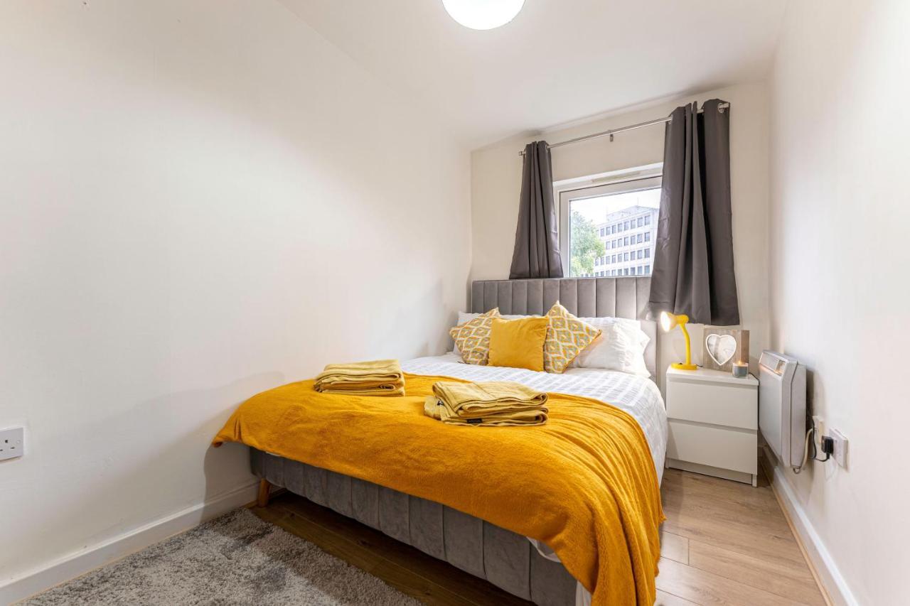 Riley House Spacious City Apartment Coventry Ngoại thất bức ảnh