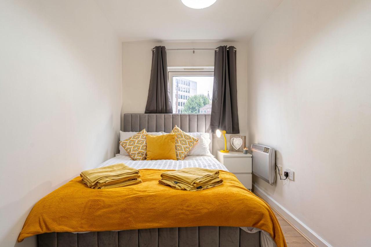 Riley House Spacious City Apartment Coventry Ngoại thất bức ảnh