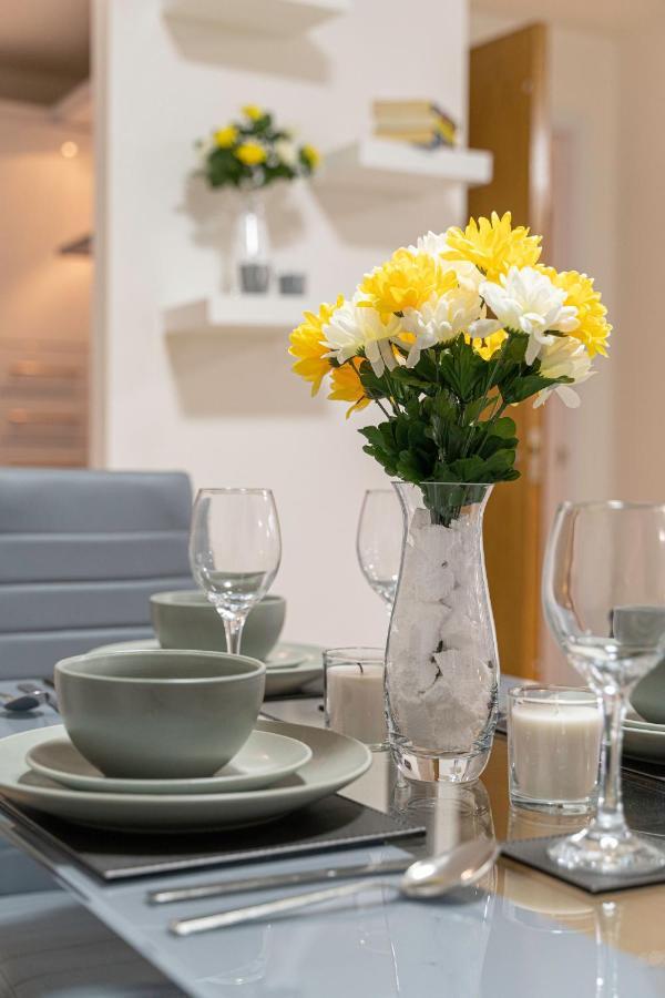 Riley House Spacious City Apartment Coventry Ngoại thất bức ảnh