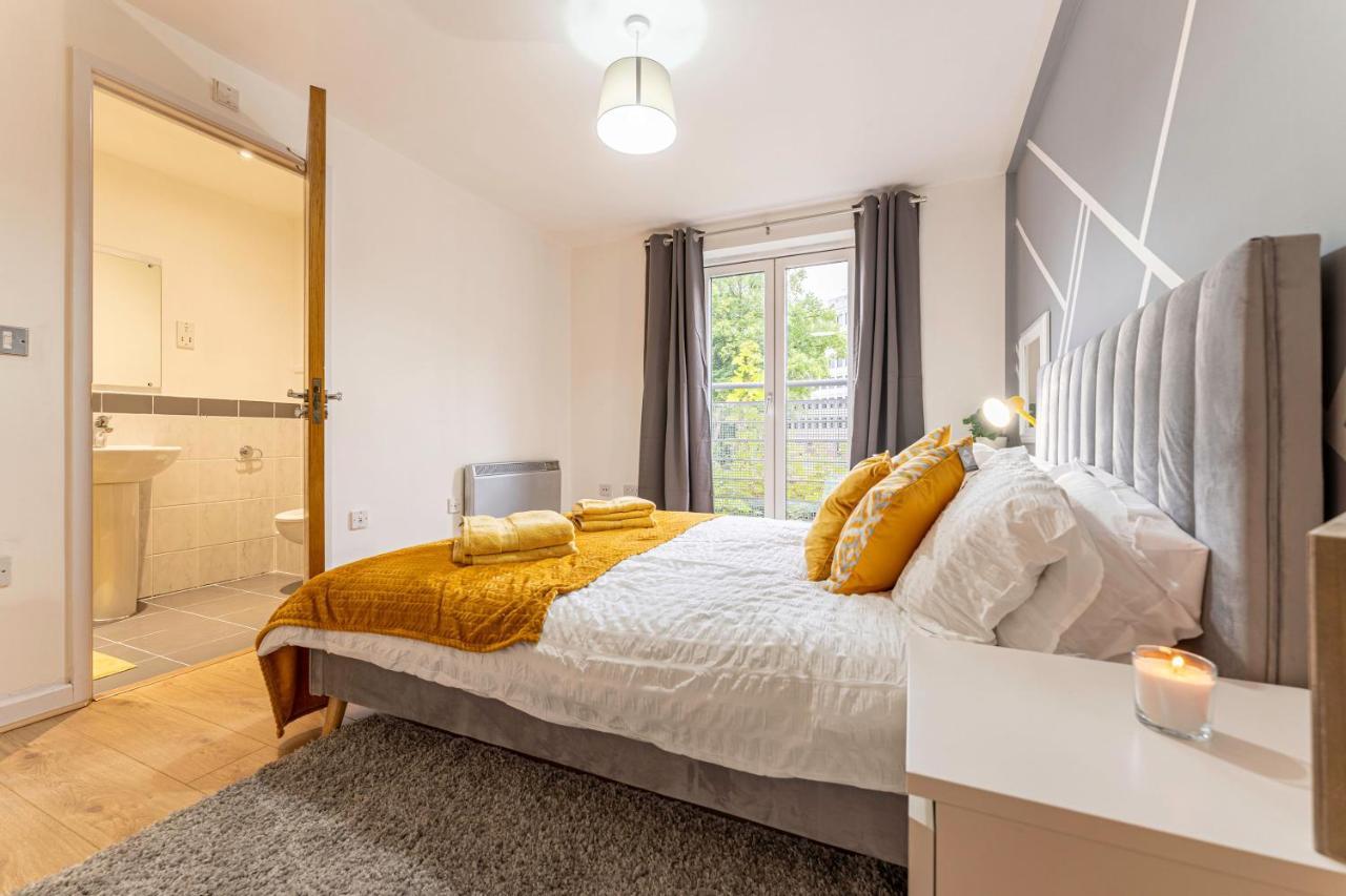 Riley House Spacious City Apartment Coventry Ngoại thất bức ảnh