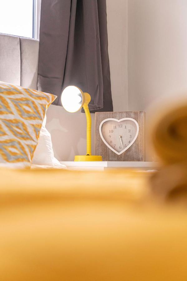 Riley House Spacious City Apartment Coventry Ngoại thất bức ảnh