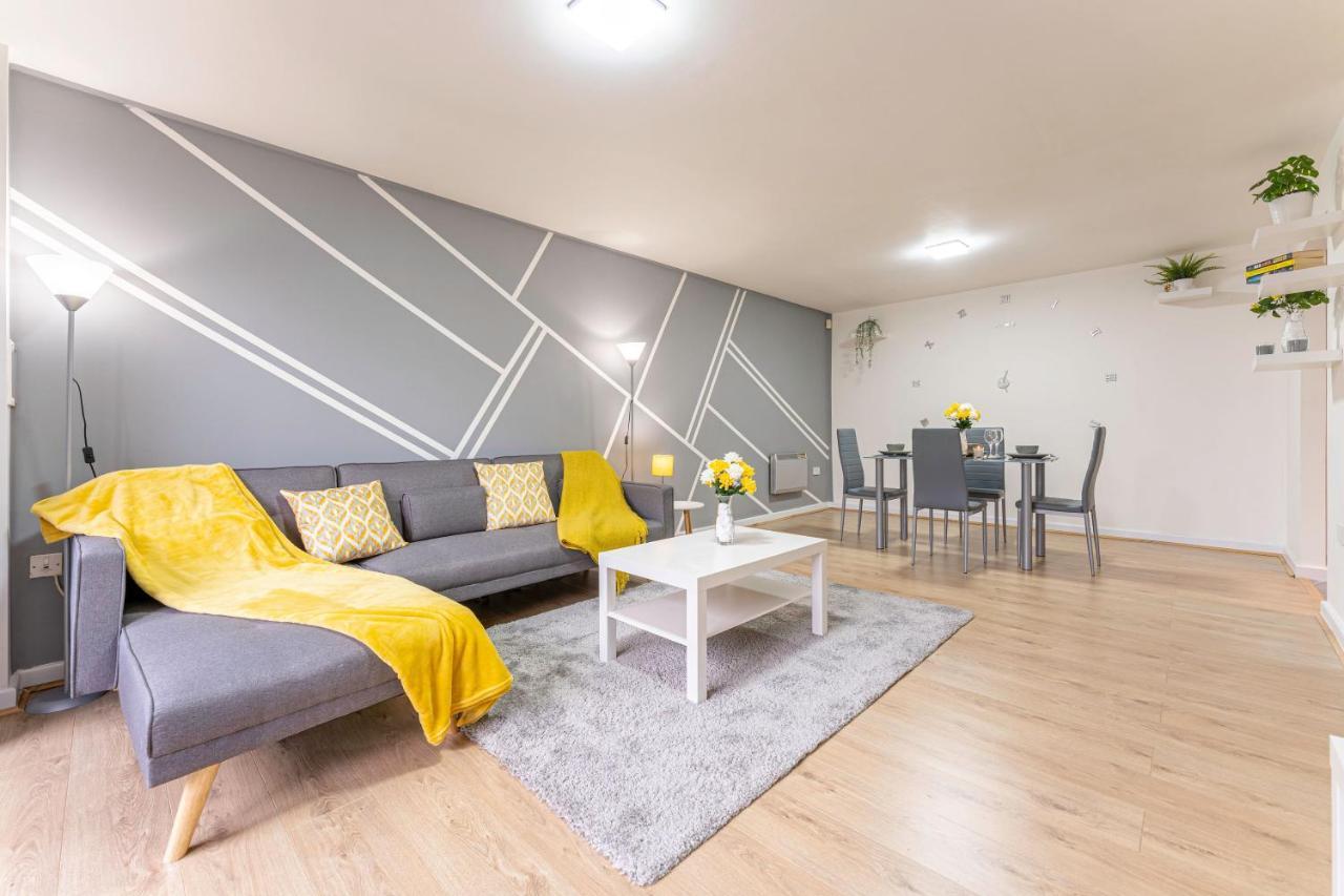 Riley House Spacious City Apartment Coventry Ngoại thất bức ảnh