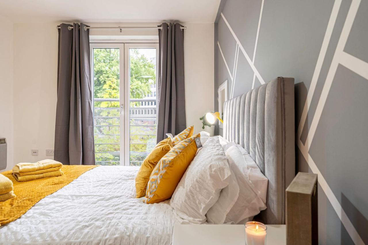 Riley House Spacious City Apartment Coventry Ngoại thất bức ảnh